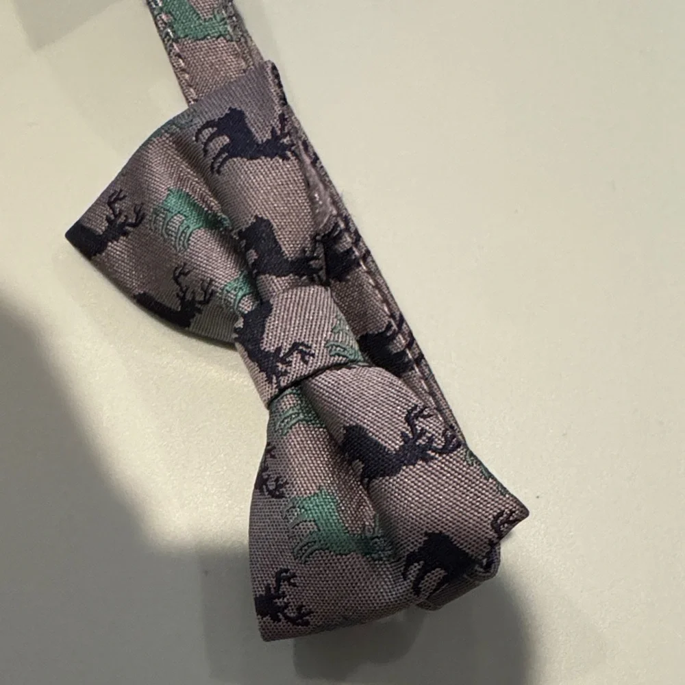 NWT Janie and Jack Baby Boys Gray Bow Tie with Moose Print Classic Preppy Winter